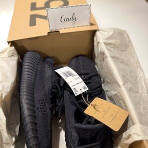 adidas Yeezy Boost 350 V2 - Onyx